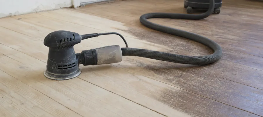 Holzboden renovieren mit Exzenterschleifer: DIY-Anleitungen fuer Zuhause